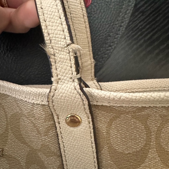 Coach tote - Picture 6 of 7
